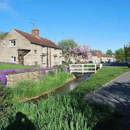 住宿加早餐酒店 Carlton 赫尔姆斯利